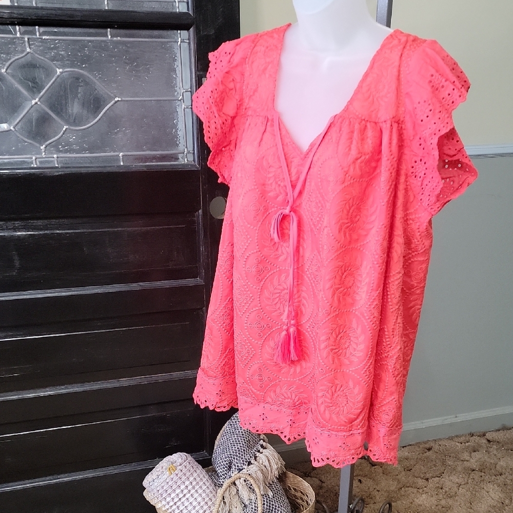 NWT DAVI & DANI Coral Eyelet And Lace Blouse Tassle Tie Lined Woman Size 1XL